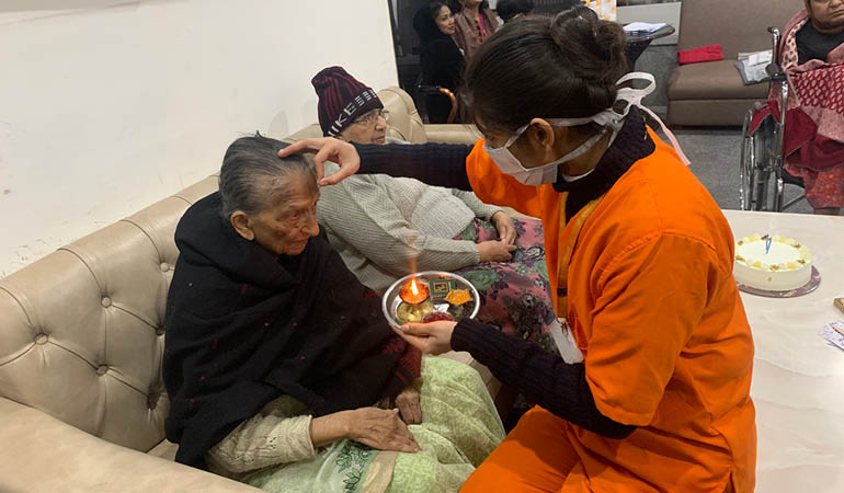 day care center for old age